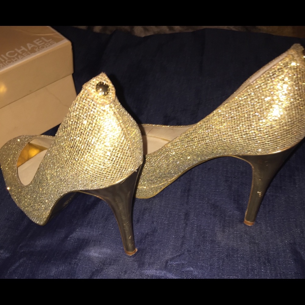 Mk Heels - Picture 3 of 5